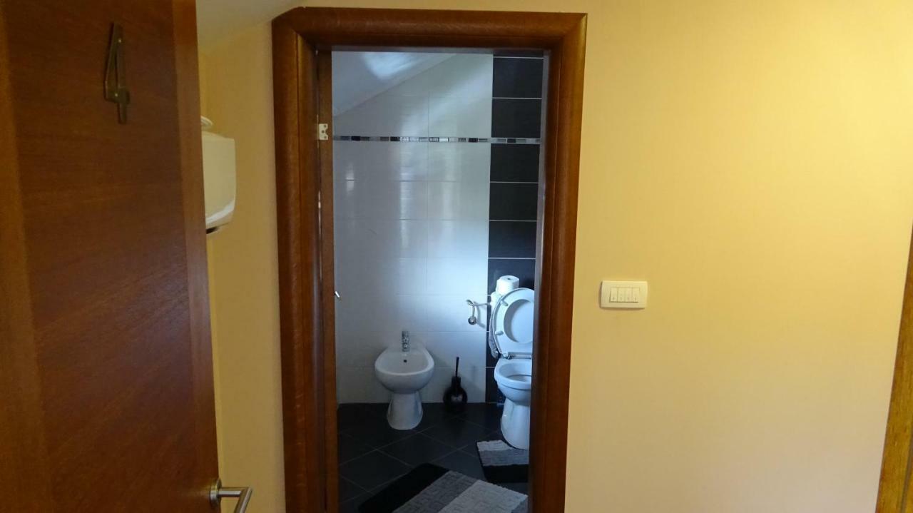 Apartmani Mia Vuksanovic Cetinje Luaran gambar