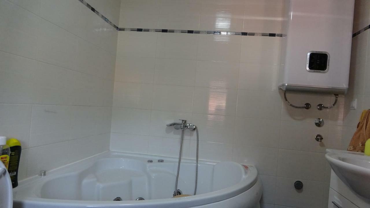 Apartmani Mia Vuksanovic Cetinje Luaran gambar