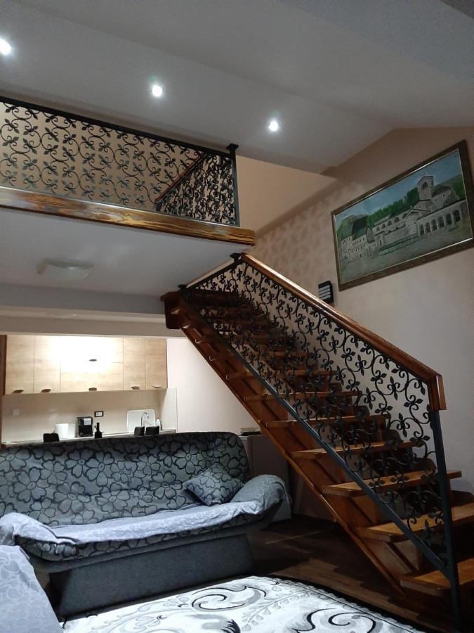 Apartmani Mia Vuksanovic Cetinje Luaran gambar